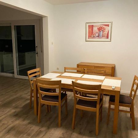 Ferienwohnung Julia フロートー エクステリア 写真